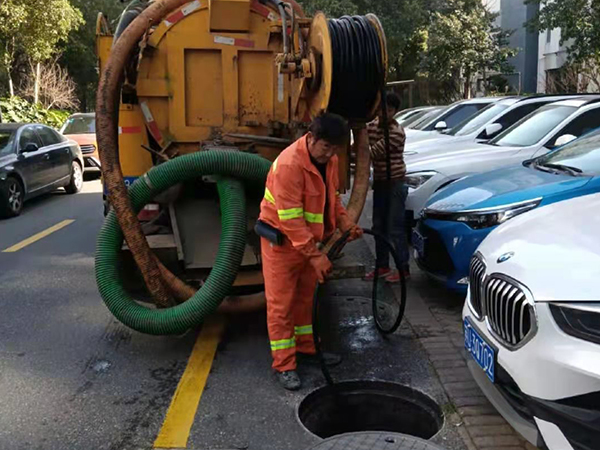 沙湾排污管道清淤